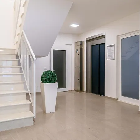 Vakantiehuis Margherita 12 Llido Degli Estensi