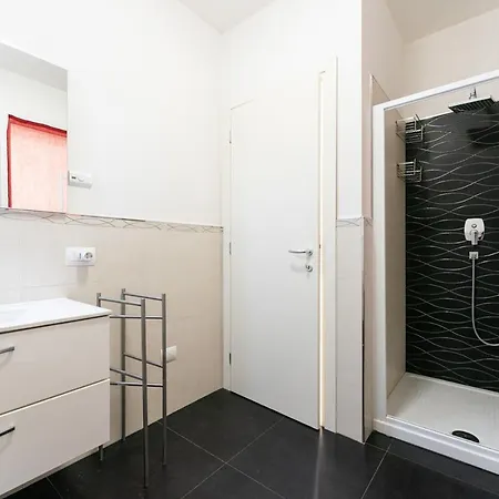 Vakantiehuis Margherita 12 *